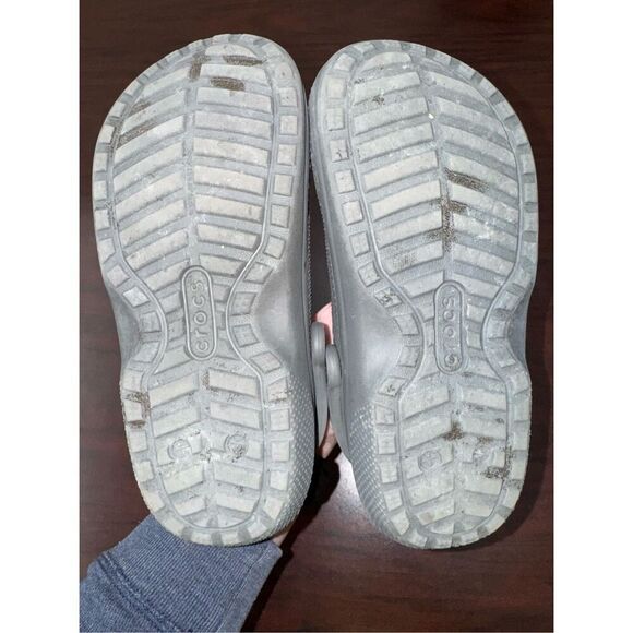 Crocs Grey Classic Lined Womens Size 7— Mens Size 5 - Picture 4 of 5